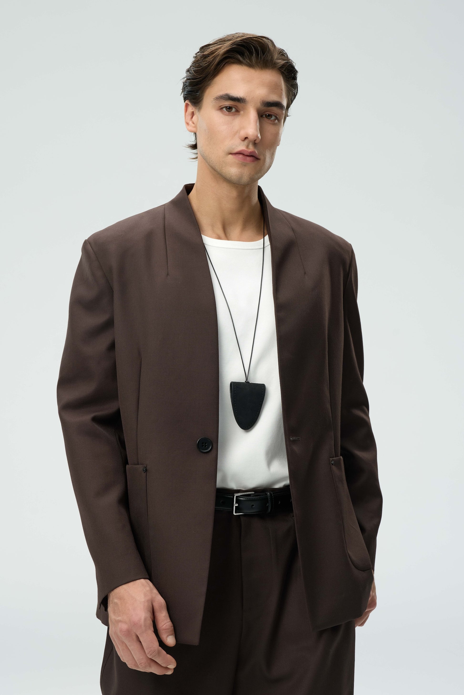 Minimalist Collarless Ensemble for Modern Elegance – ECHO ELITE